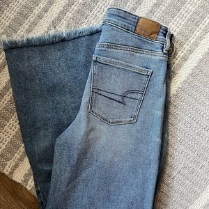 AE Size 4 Wide Leg Jeans